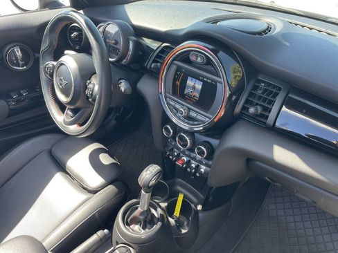 Used 2019 MINI Cooper S image 10
