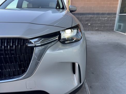 Used 2024 MAZDA CX-90 Plug-In Hybrid w/ Preferred image 10