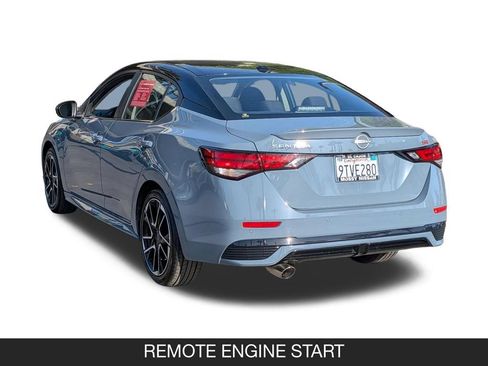 Certified 2025 Nissan Sentra SR FWD image 7