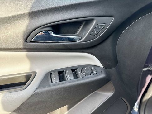 Used 2018 Chevrolet Equinox LS w/ LPO, Cargo Package image 22