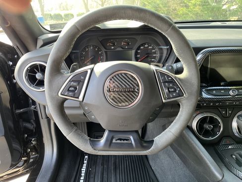 Used 2024 Chevrolet Camaro LT image 18