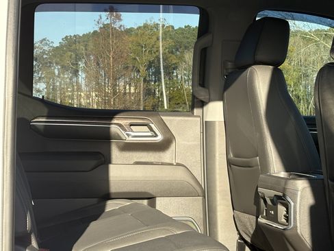 Used 2023 Chevrolet Silverado 1500 LTZ image 10
