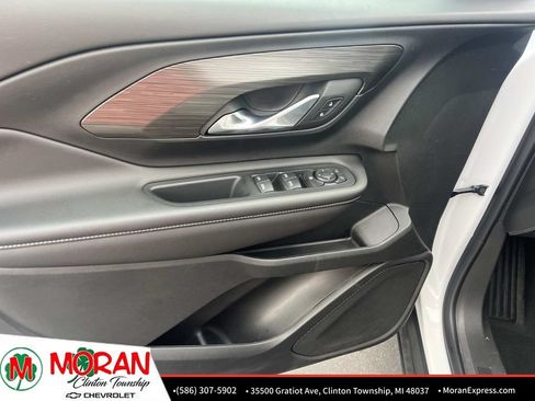 Certified 2023 GMC Terrain SLE AWD/4WD image 16