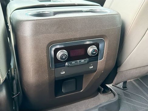 Used 2022 Chevrolet Tahoe Z71 image 25