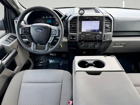 Used 2020 Ford F150 XLT RWD image 5