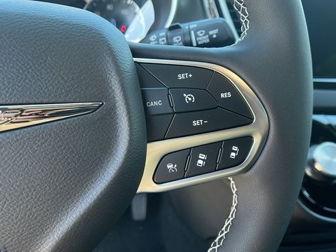 New 2026 Chrysler Voyager LX image 24