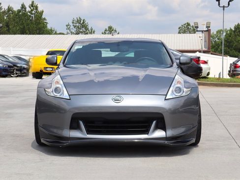 Used 2011 Nissan 370Z Coupe w/ Sport Pkg RWD image 2