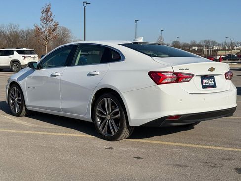 Used 2024 Chevrolet Malibu LT image 3