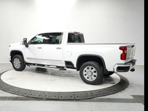 Used 2024 Chevrolet Silverado 2500 High Country image 5