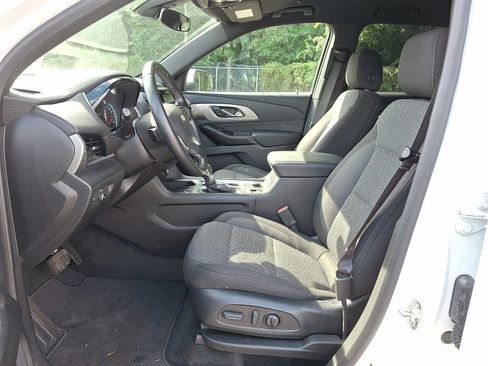 Used 2023 Chevrolet Traverse LT AWD/4WD image 14
