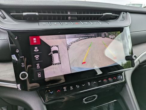 New 2026 Jeep Grand Cherokee Limited w/ Luxury Tech Group II RWD image 16
