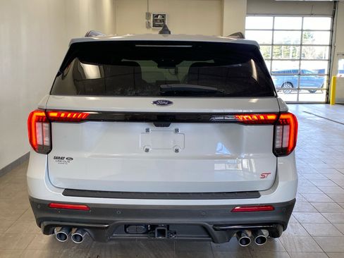 New 2026 Ford Explorer ST w/ Sun And Sound Package image 6