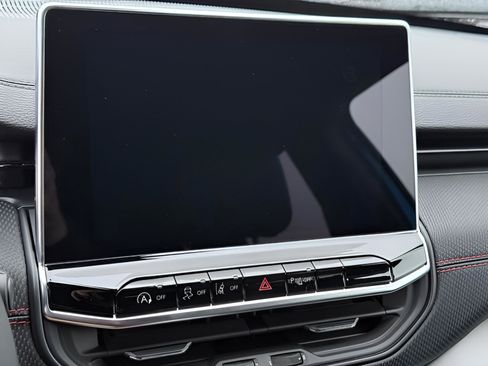 New 2026 Jeep Compass Trailhawk image 24