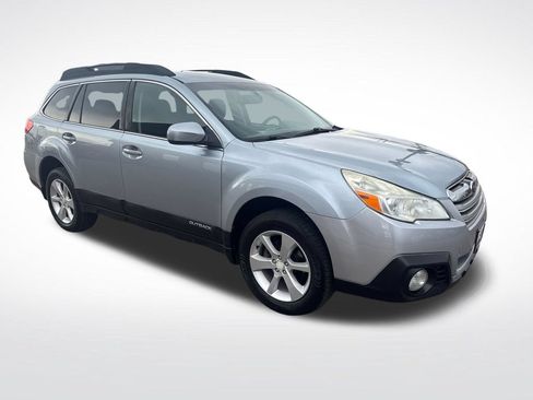 Used 2014 Subaru Outback 2.5i Premium AWD/4WD image 7