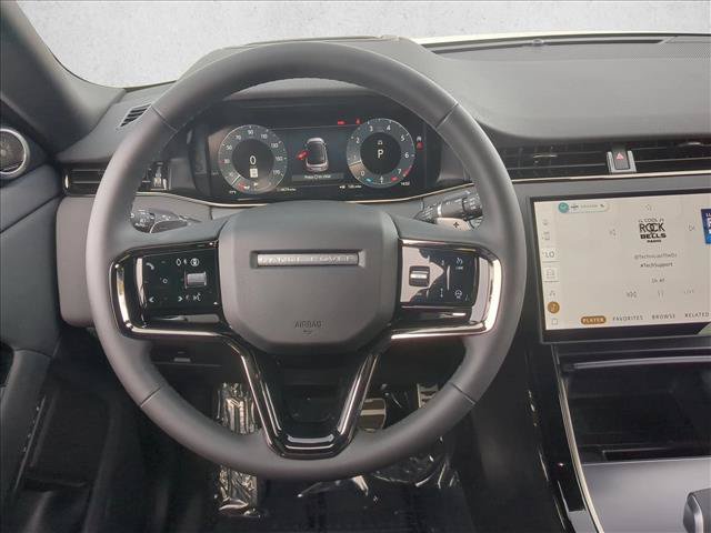 Used 2026 Land Rover Range Rover Evoque Dynamic SE AWD/4WD image 12