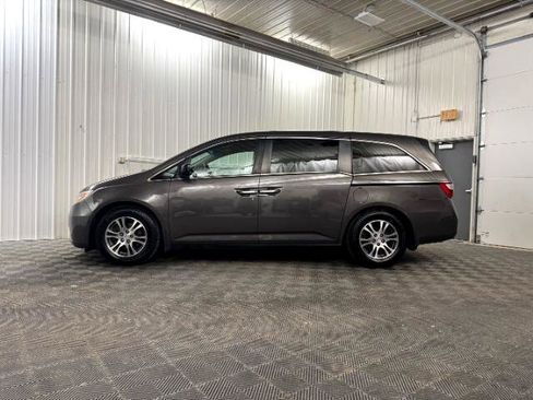 Used 2013 Honda Odyssey EX image 2