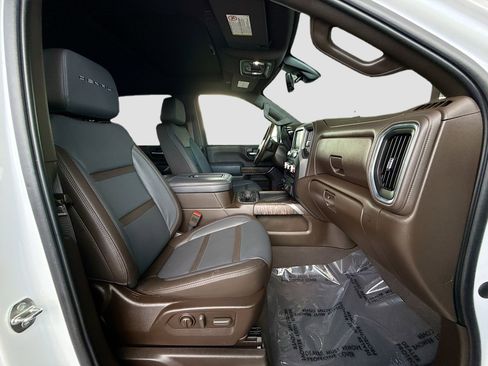 Used 2022 GMC Sierra 2500 Denali w/ Denali Ultimate Package image 28