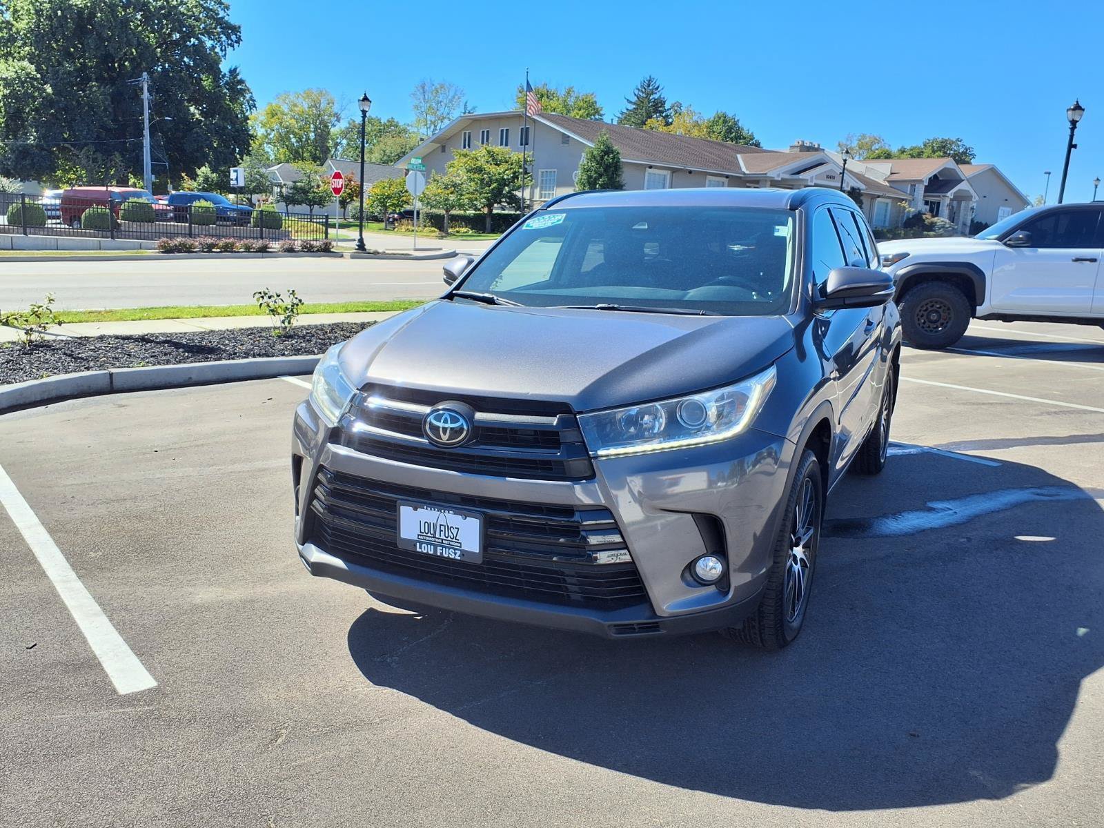 Used 2018 Toyota Highlander SE AWD/4WD image 30