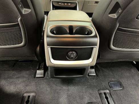 Used 2026 Kia Carnival LXS FWD image 23