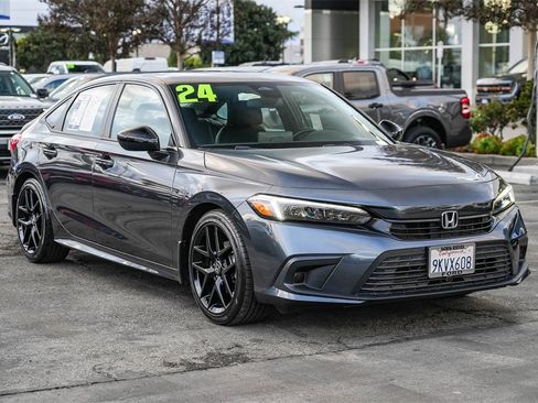 Used 2024 Honda Civic Sport image 6