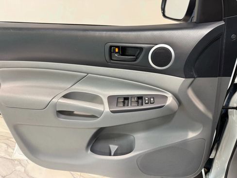 Used 2012 Toyota Tacoma 4x4 Double Cab w/ TRD Sport Upgrade Pkg image 21