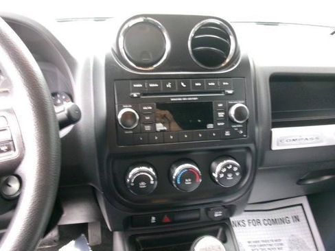 Used 2016 Jeep Compass Sport w/ Power Value Group AWD/4WD image 8