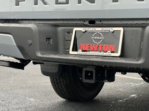 New 2026 Nissan Frontier SV w/ Tow Package image 32