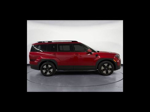 Used 2025 Hyundai Santa Fe SEL FWD image 7