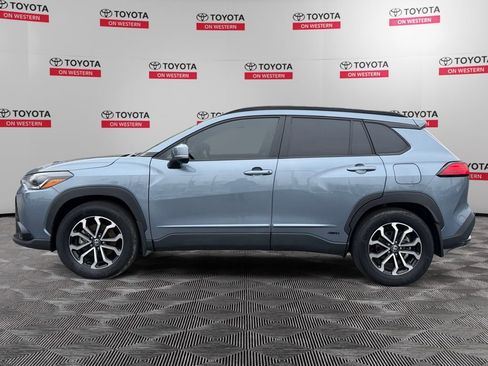 Certified 2024 Toyota Corolla Cross SE w/ Moonroof Package image 6