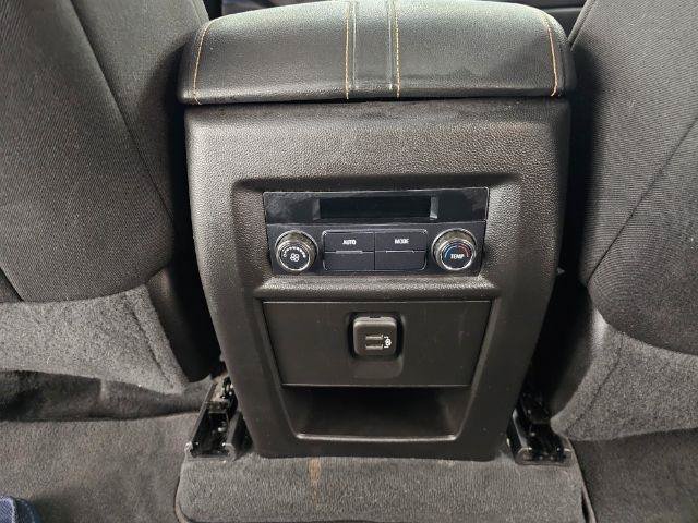 Used 2021 Chevrolet Traverse LS AWD/4WD image 38