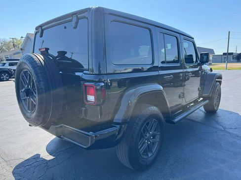 Used 2024 Jeep Wrangler Unlimited Sport image 3