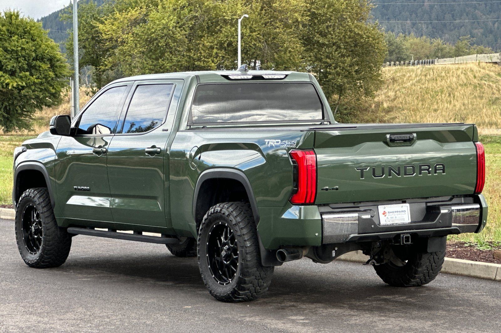 Used 2022 Toyota Tundra SR5 w/ TRD Off-Road Package AWD/4WD image 5