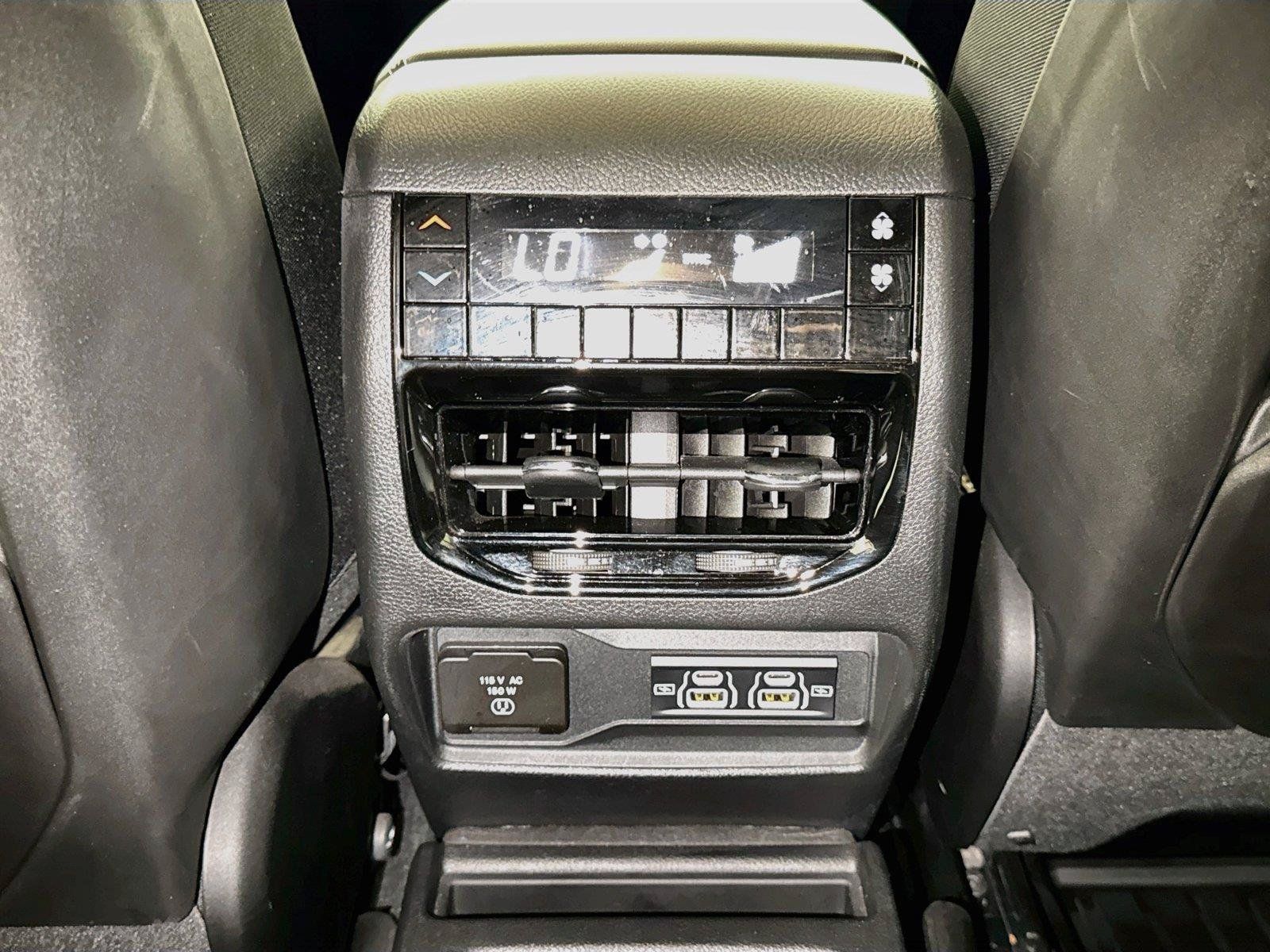 Used 2025 Jeep Grand Cherokee L Altitude RWD image 23