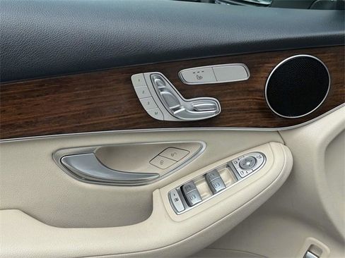 Certified 2022 Mercedes-Benz GLC 300 4MATIC image 16