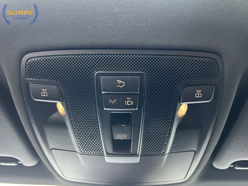 Used 2019 Mercedes-Benz CLA 250 w/ Premium Package image 31