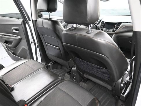 Used 2021 Chevrolet Trax LT w/ Sport Edition image 10