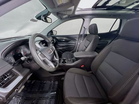 Used 2024 GMC Terrain SLE w/ Driver Convenience Package image 20