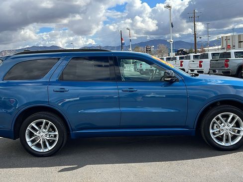 Used 2025 Dodge Durango GT AWD/4WD image 4