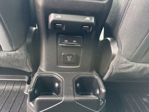 Certified 2022 Jeep Gladiator Overland AWD/4WD image 31