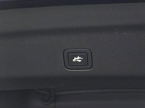 Used 2023 Chevrolet Tahoe RST RWD image 10