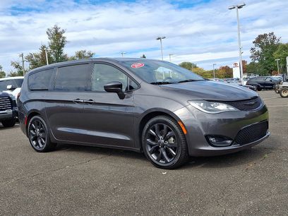 Used 2019 Chrysler Pacifica Touring Plus w/ S Appearance Package