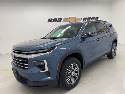 Used 2024 Chevrolet Traverse LT w/ Trailering Package