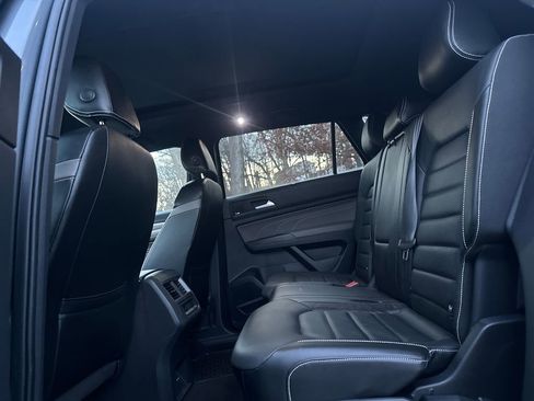 Certified 2021 Volkswagen Atlas Cross Sport SEL Premium image 14