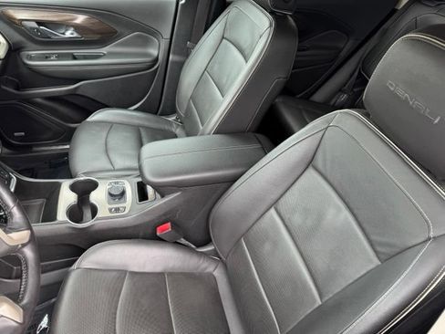 Used 2018 GMC Terrain Denali w/ Comfort Package AWD/4WD image 6