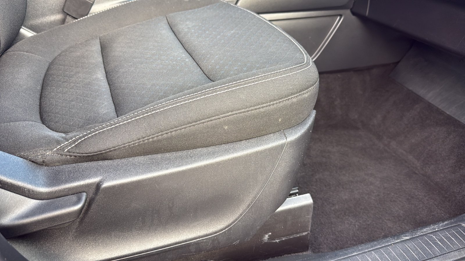 Used 2025 Ford Escape Active FWD image 24