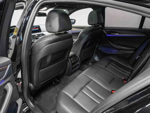 Used 2018 BMW 530i RWD image 19