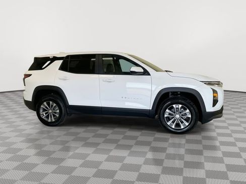 New 2026 Chevrolet Equinox LT w/ Convenience Package II AWD/4WD image 15