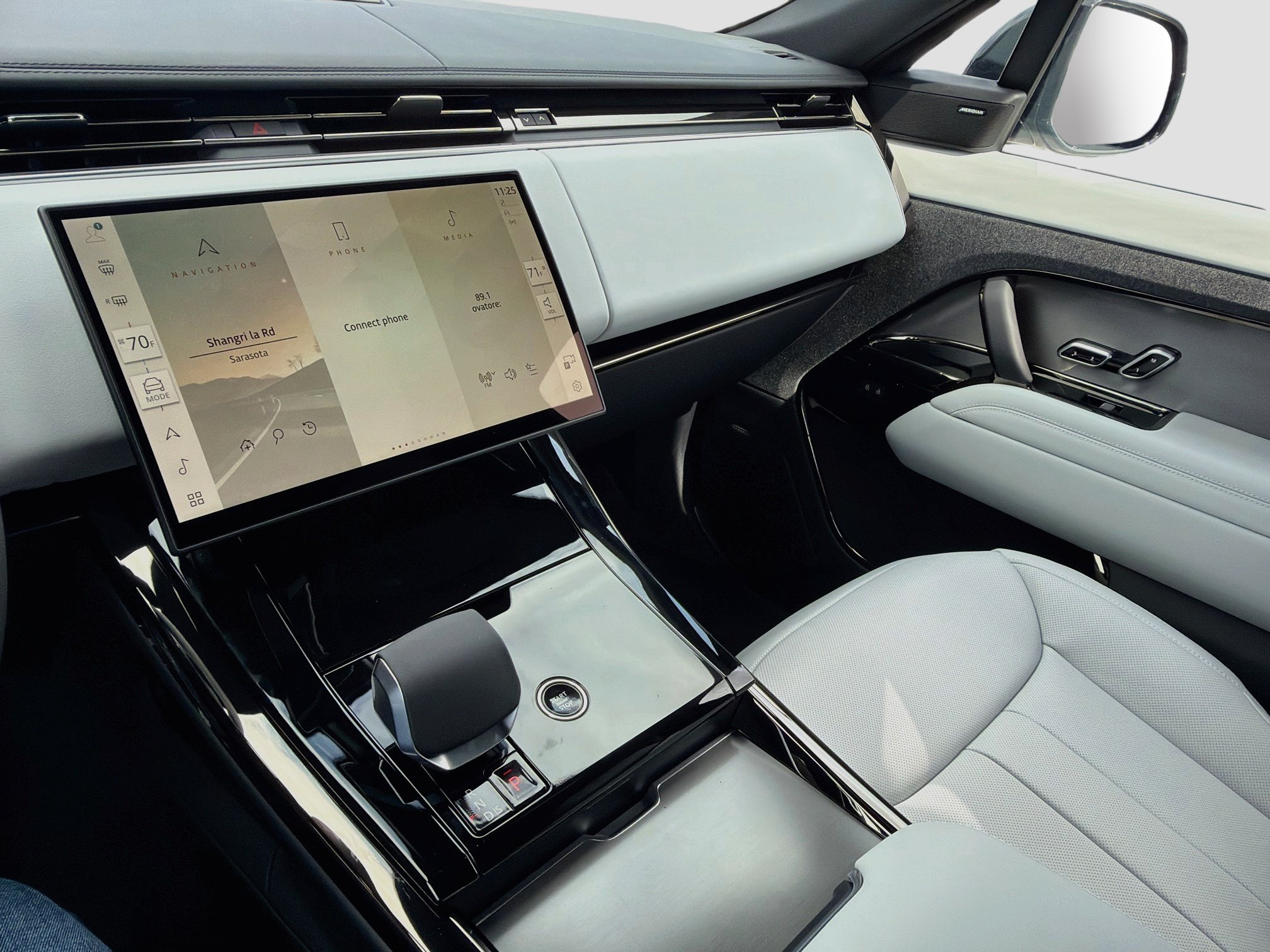 New 2027 Land Rover Range Rover Sport SE AWD/4WD image 29