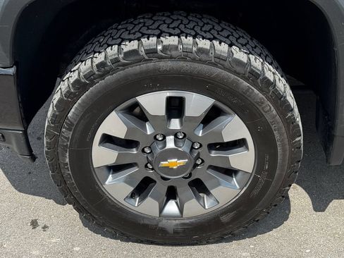 Used 2022 Chevrolet Silverado 2500 Custom w/ Custom Value Package AWD/4WD image 41