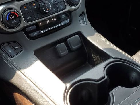 Used 2019 Chevrolet Tahoe LT AWD/4WD image 19